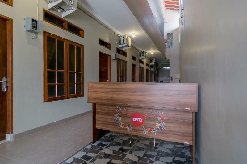 Hotel Reddoorz At Joyce 2*