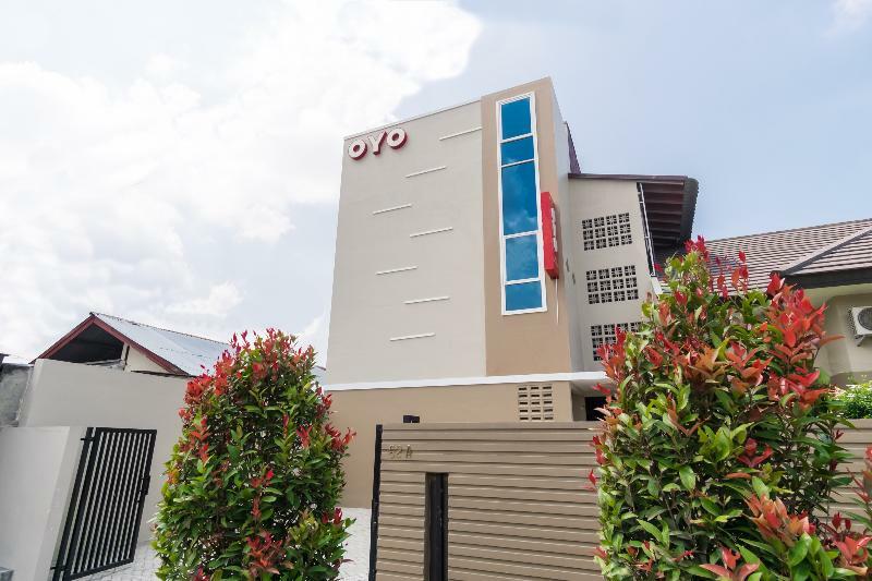 Hotel Reddoorz At Joyce Medan